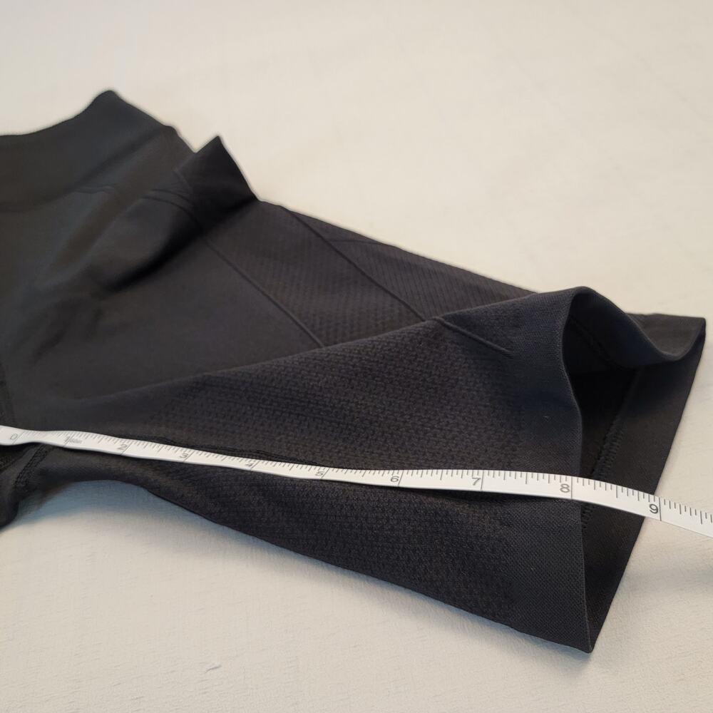 Lululemon Black Biker Shorts - Picture 5 of 5